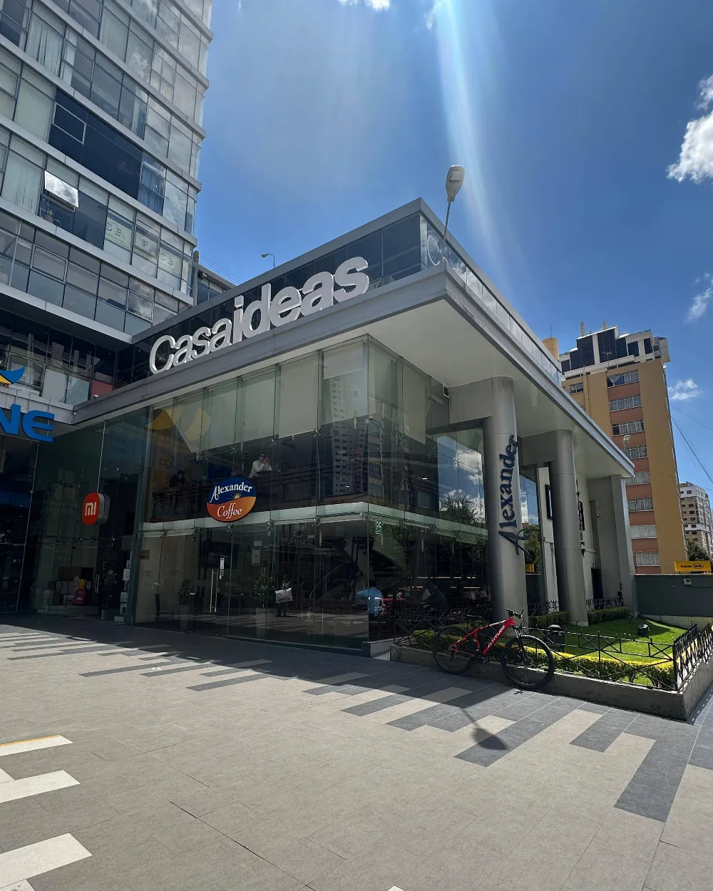 Alexander Coffee: steel structure design, La Paz