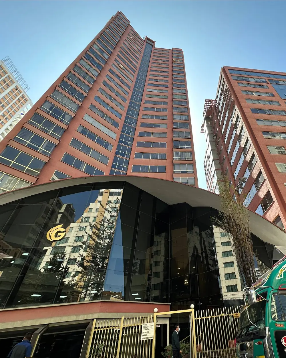 Torres Gundlach, office and residential building, La Paz